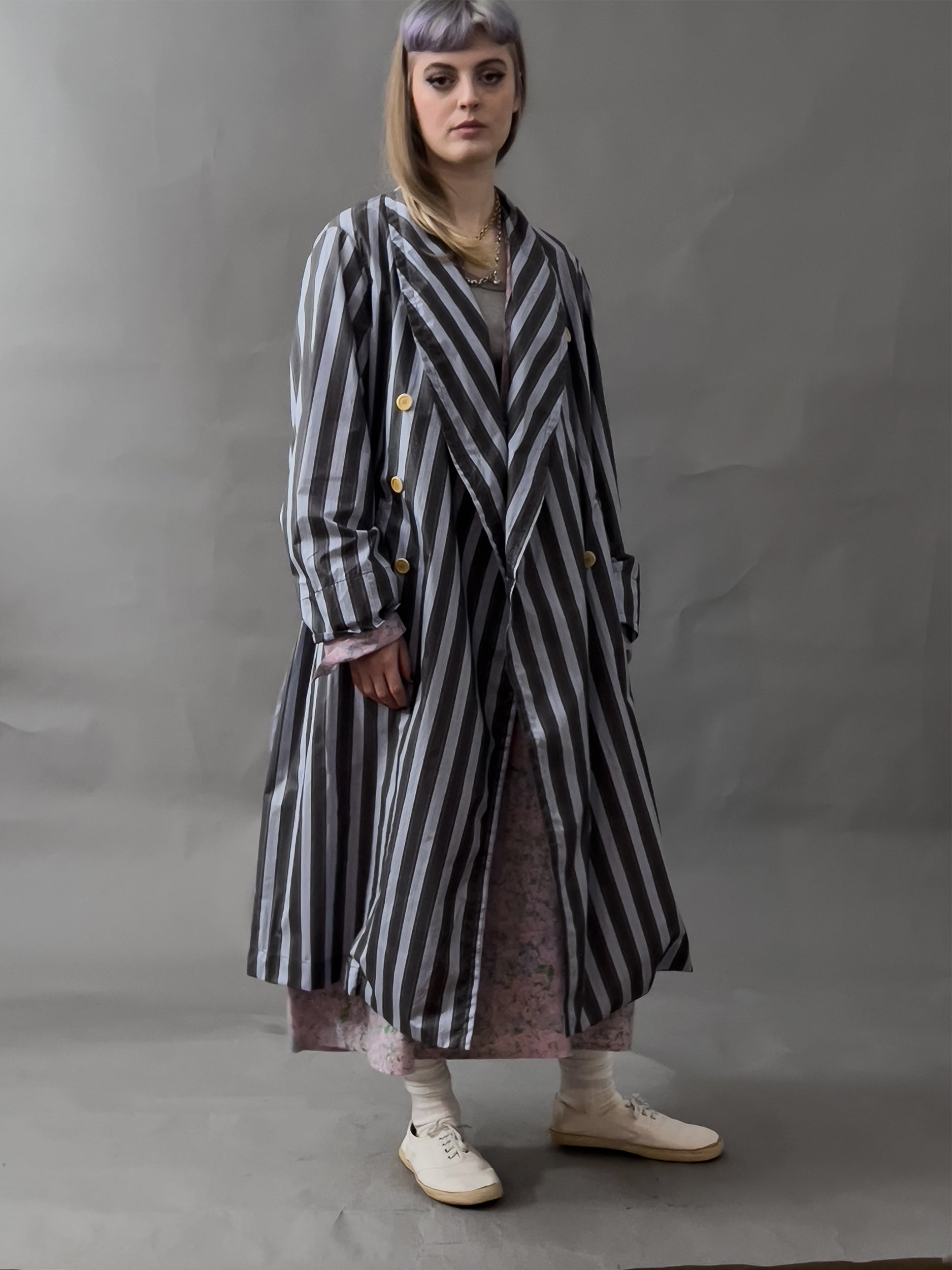 Ref. DRESSING GOWN C - waterproof taffta coat