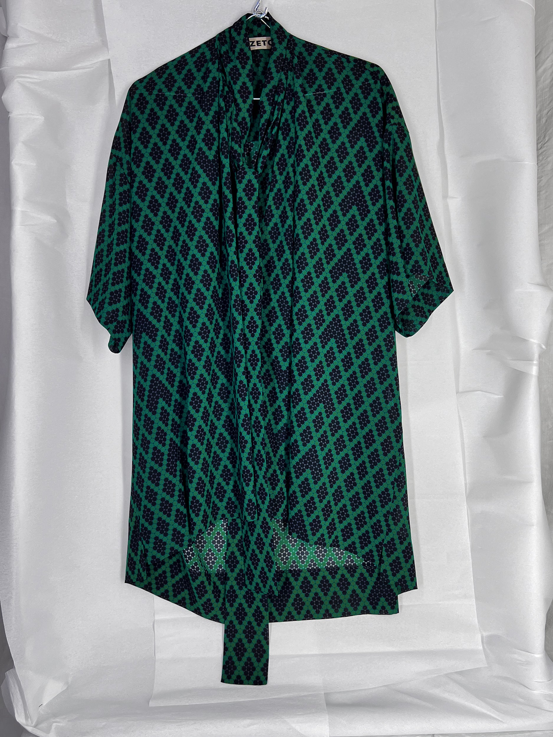 Ref. DREW TOP - "heart" print silk top