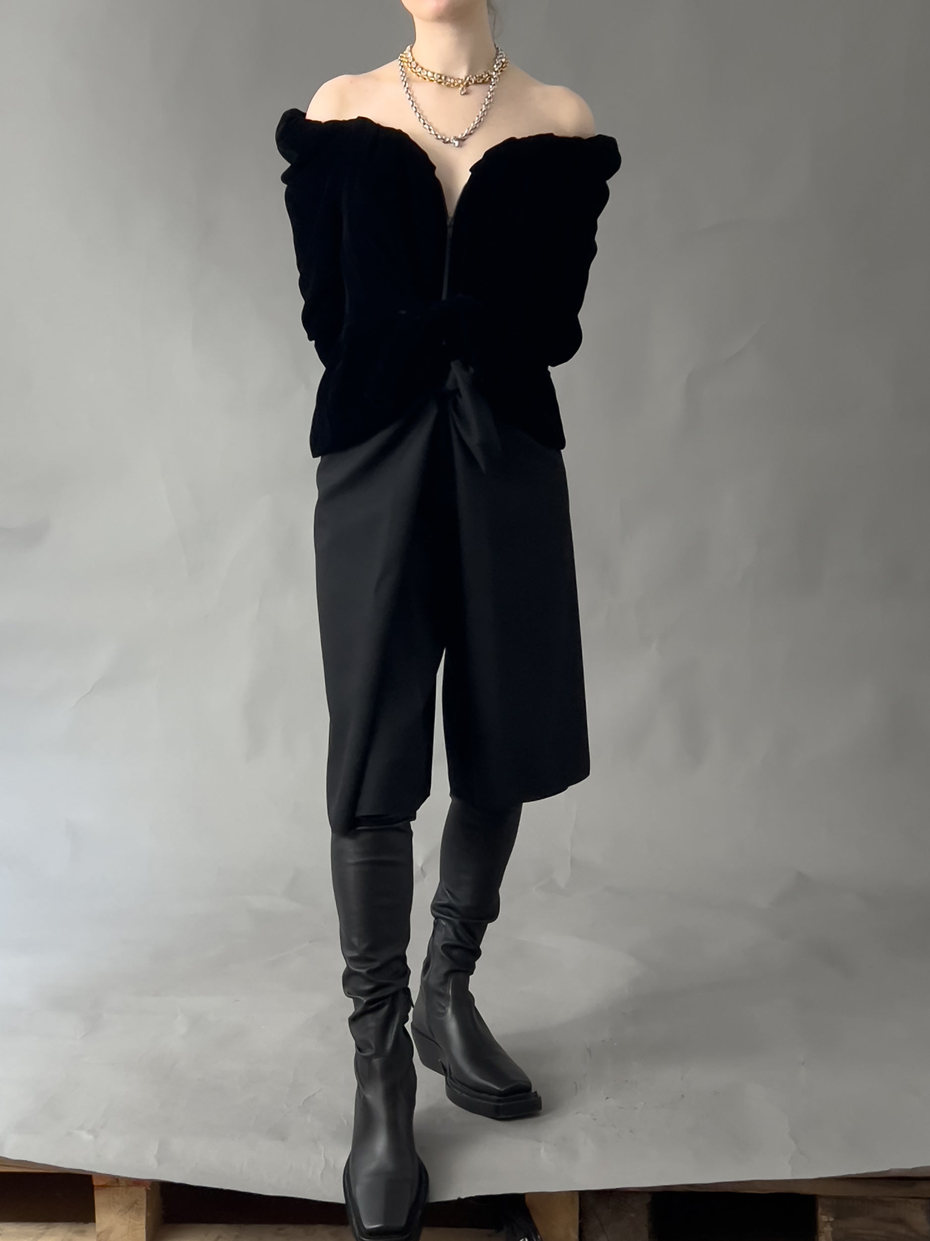 Ref. CAROL CORSET TOP - black velvet corset top