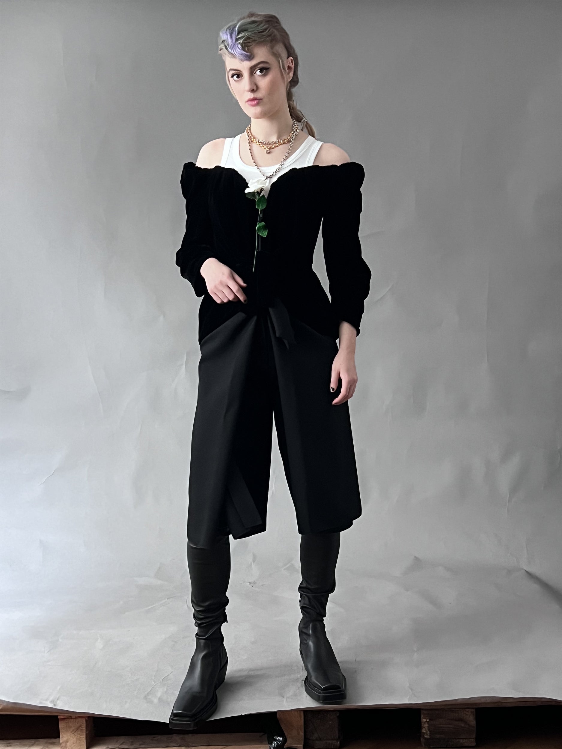 Ref. CAROL CORSET TOP - black velvet corset top