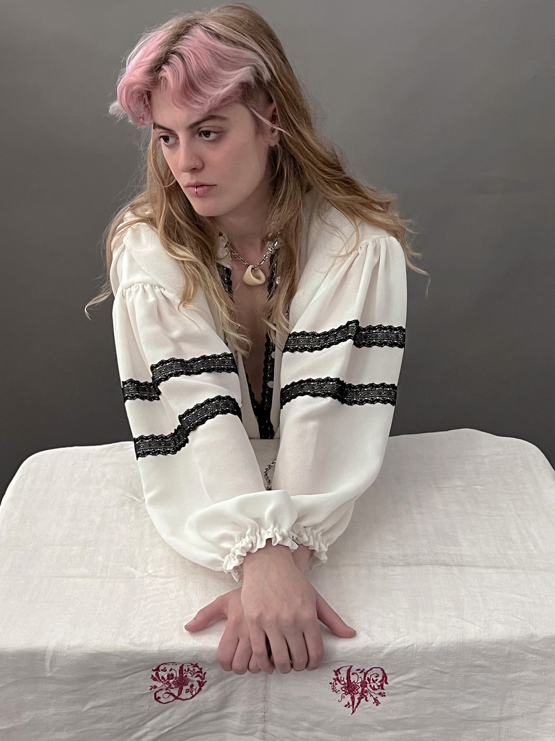 Ref. JANE BLOUSE - off white silk crepe with black lace trim