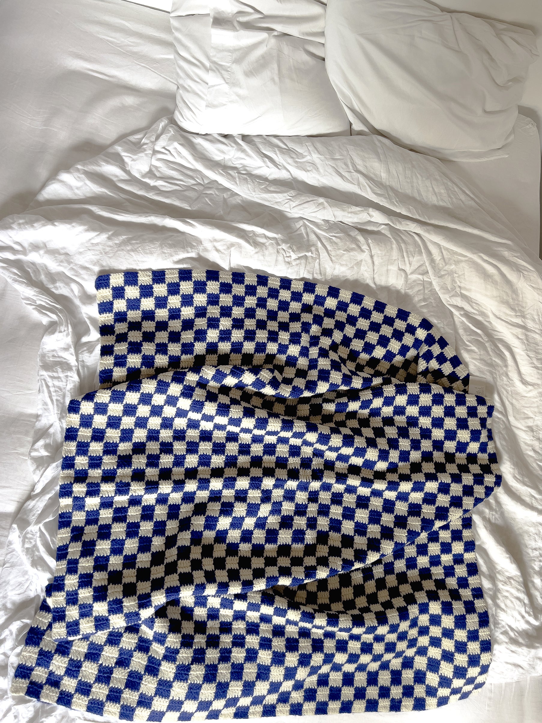 Ref. CHECKERBOARD wall hanging/blanket - 153 x 130 cm - hand crochet