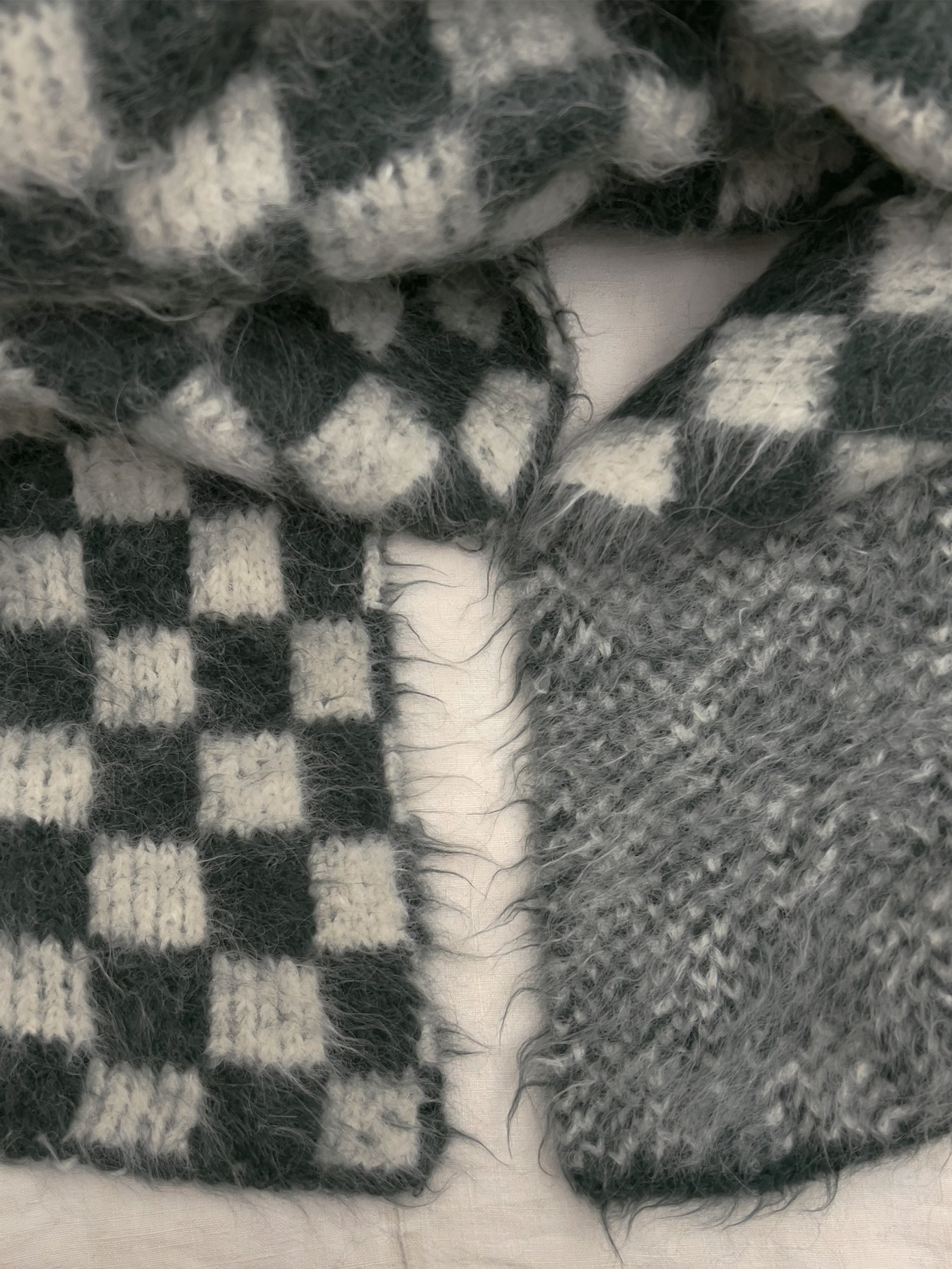 Ref. "CHECKERBOARD" blanket, 208 x 113 cm - forest green & off white